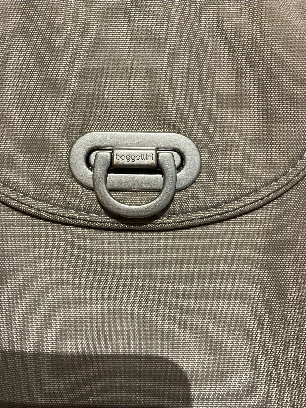 Baggallini compact crossbody
